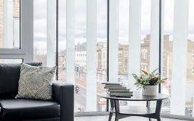 Boutique Vertigo Apartment Central Kingston/London
